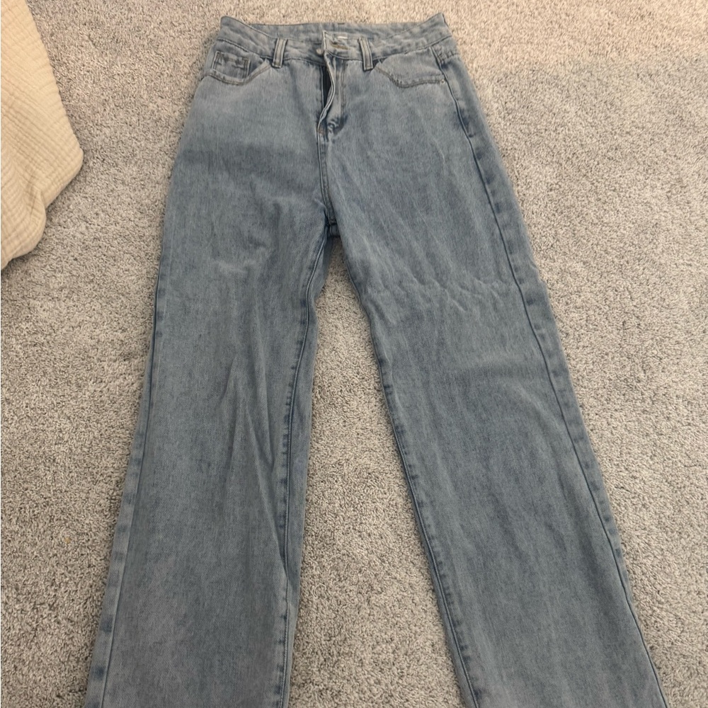 Princess Polly straight leg jeans!